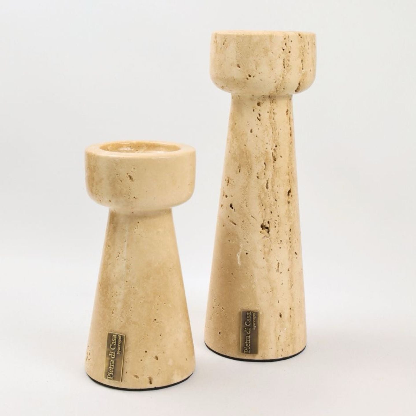 HONI Kerzenhalter aus Travertin